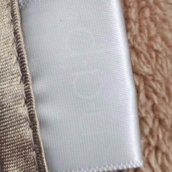 Brookstone NAP Comfy Ultra Plush Oversized Blanket with Sleeves - Picture 10 of 11